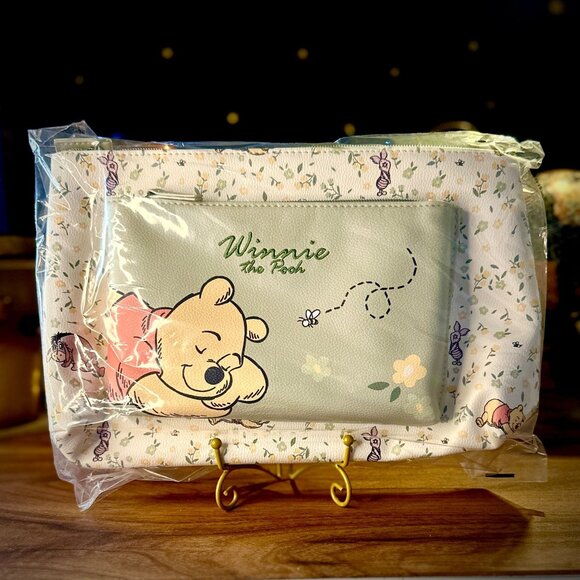 NWT Primark Exclusive Winnie the Pooh 2-Piece Cosmetic Bag Set - Picture 1 of 3